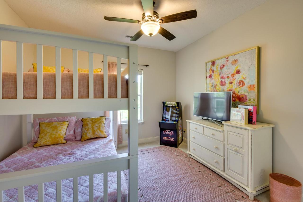 Kingwood With Golf Course Views!